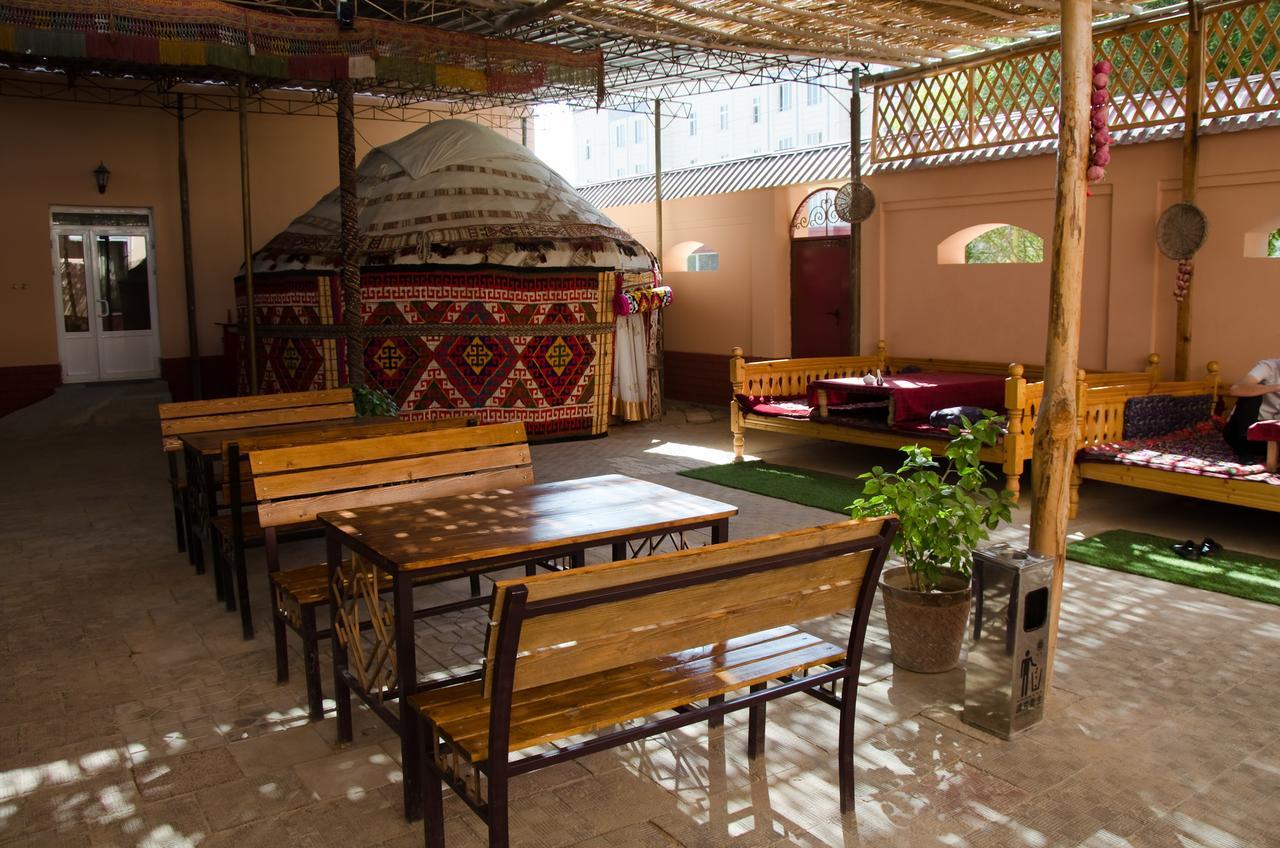 Jipek Joli Inn Nukus Exterior photo