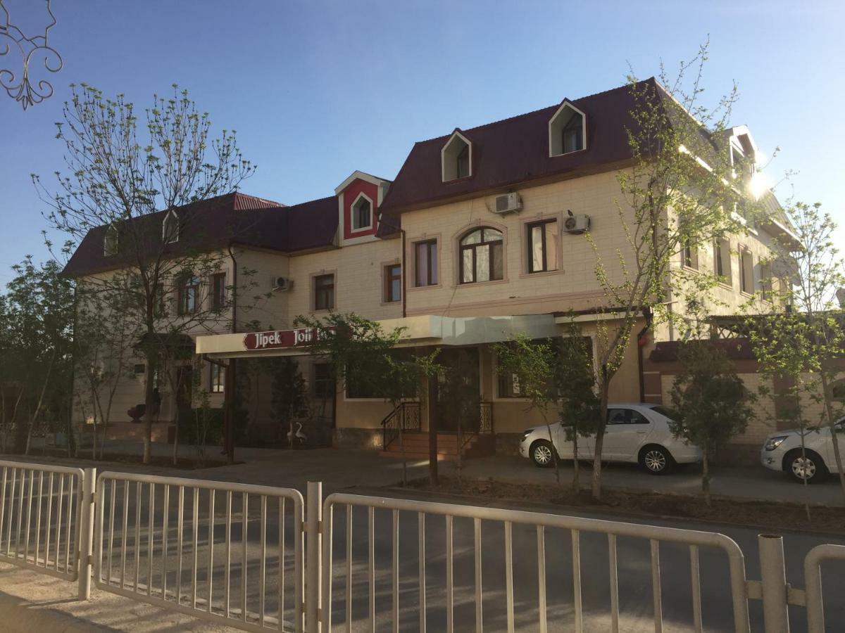 Jipek Joli Inn Nukus Exterior photo